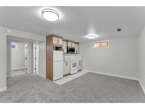 5516 5 Avenue Se, Calgary, AB - Indoor