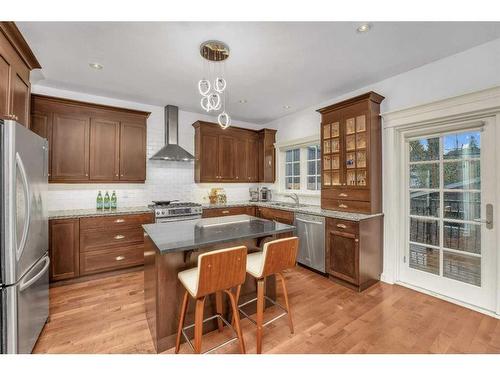 1506 33 Avenue Sw, Calgary, AB - Indoor Photo Showing Kitchen With Stainless Steel Kitchen