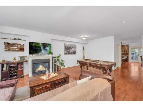 1506 33 Avenue Sw, Calgary, AB - Indoor Photo Showing Other Room With Fireplace