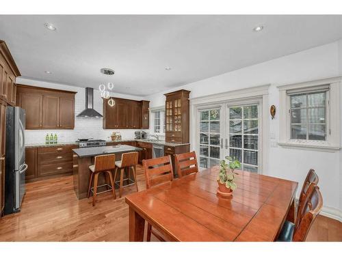 1506 33 Avenue Sw, Calgary, AB - Indoor Photo Showing Dining Room