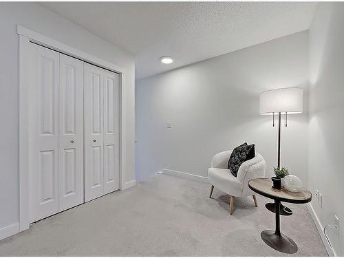 149 Rockyspring Grove Nw, Calgary, AB - Indoor Photo Showing Other Room