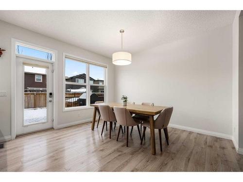 333 Clydesdale Way, Cochrane, AB - Indoor Photo Showing Dining Room