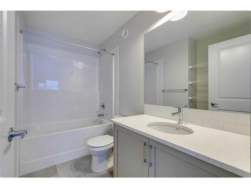 802 Bayview Terrace Sw, Airdrie, AB - Indoor Photo Showing Bathroom