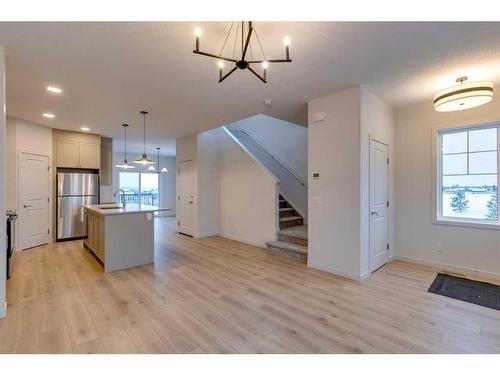 802 Bayview Terrace Sw, Airdrie, AB - Indoor Photo Showing Kitchen