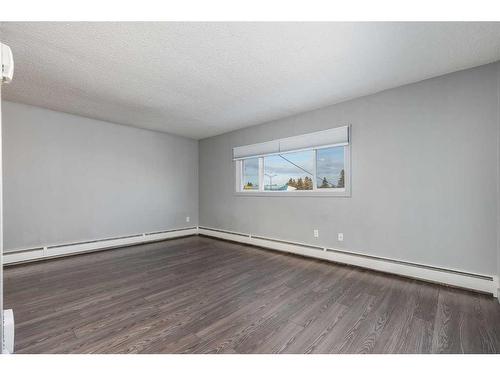 304-312 15 Avenue Ne, Calgary, AB - Indoor Photo Showing Other Room