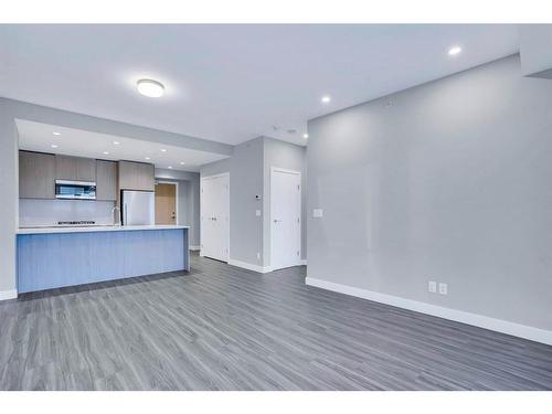 1407-530 3 Street Se, Calgary, AB - Indoor Photo Showing Kitchen