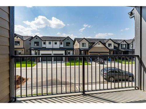 767 South Point Heath Sw, Airdrie, AB - Outdoor