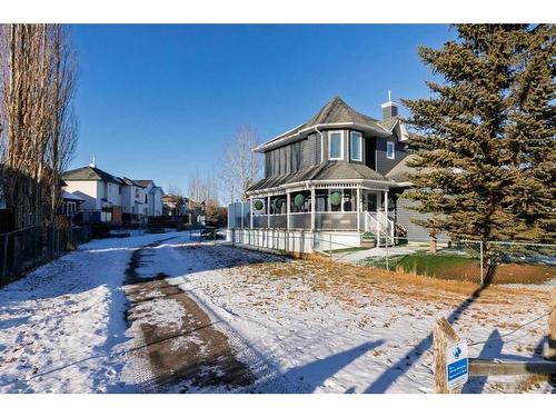 19 Woodside Crescent Nw, Airdrie, AB - Outdoor