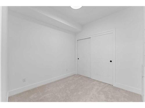 415-370 Dieppe Drive Sw, Calgary, AB - Indoor Photo Showing Other Room