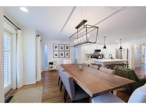 2726 7 Avenue Nw, Calgary, AB - Indoor Photo Showing Dining Room