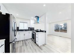 125 Taradale Close NE Calgary, AB T3J 3E7