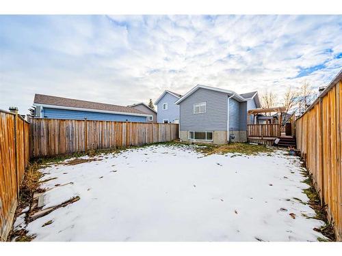 125 Taradale Close Ne, Calgary, AB - Outdoor