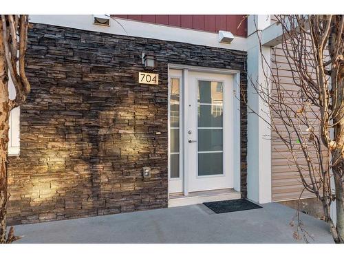 704 Redstone View Ne, Calgary, AB - Outdoor