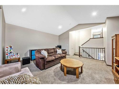 21 Silverado Range Bay Sw, Calgary, AB - Indoor