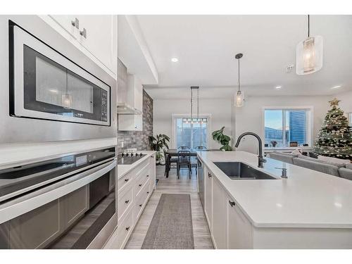 140 Nolanhurst Heights Nw, Calgary, AB - Indoor Photo Showing Kitchen With Upgraded Kitchen