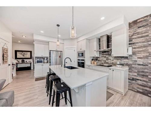 140 Nolanhurst Heights Nw, Calgary, AB - Indoor Photo Showing Kitchen With Upgraded Kitchen