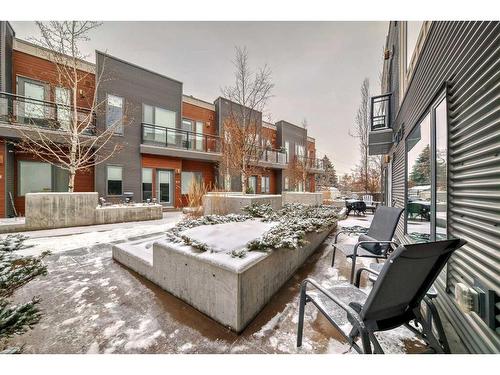 314-93 34 Avenue Sw, Calgary, AB - Outdoor With Deck Patio Veranda