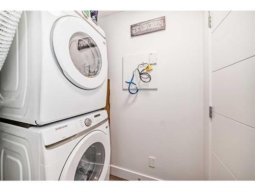 4659 Seton Drive Se, Calgary, AB - Indoor Photo Showing Laundry Room