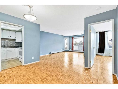 401-3727 42 Street Nw, Calgary, AB - Indoor