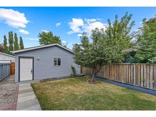 82 Taraglen Road Ne, Calgary, AB - Outdoor