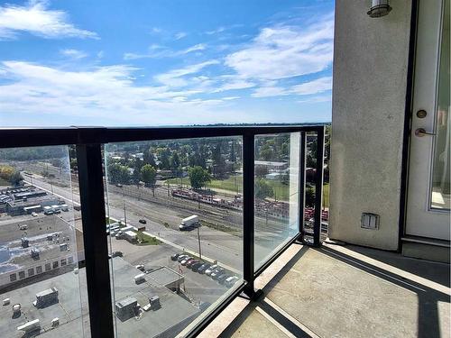 1502-8880 Horton Road Sw, Calgary, AB - Outdoor With View