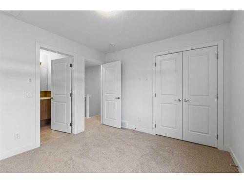 110-8235 8 Avenue, Calgary, AB - Indoor Photo Showing Other Room