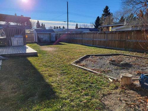 10 Downie Close, Carstairs, AB - Outdoor