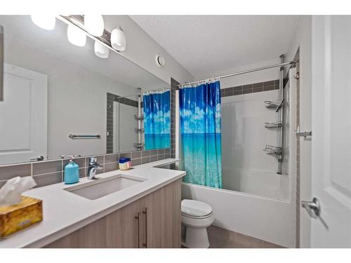 141 Nolanhurst Way Nw, Calgary, AB - Indoor Photo Showing Bathroom