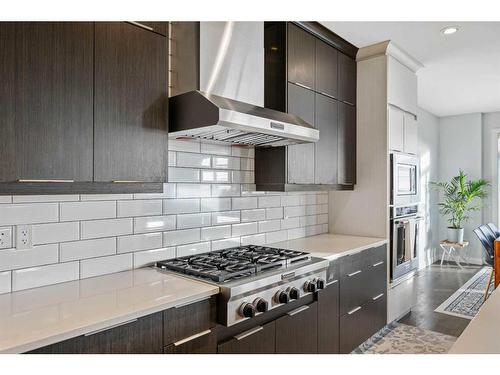 232 Sherwood Place Nw, Calgary, AB - Indoor Photo Showing Kitchen With Stainless Steel Kitchen With Upgraded Kitchen