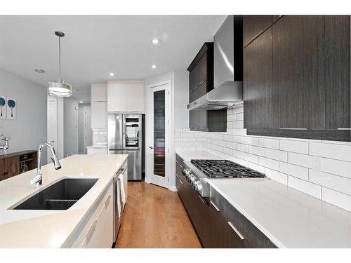 232 Sherwood Place Nw, Calgary, AB - Indoor Photo Showing Kitchen With Stainless Steel Kitchen With Double Sink With Upgraded Kitchen