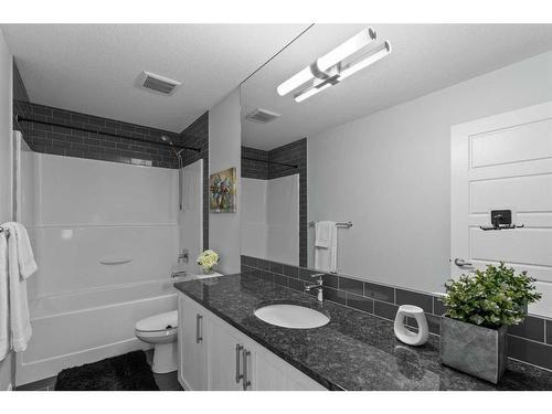 232 Sherwood Place Nw, Calgary, AB - Indoor Photo Showing Bathroom