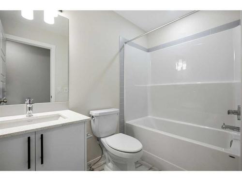 764 Creekside Boulevard Sw, Calgary, AB - Indoor Photo Showing Bathroom