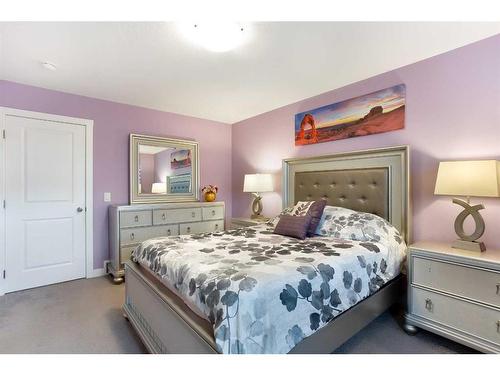 8 Corner Meadows Gate Ne, Calgary, AB - Indoor Photo Showing Bedroom