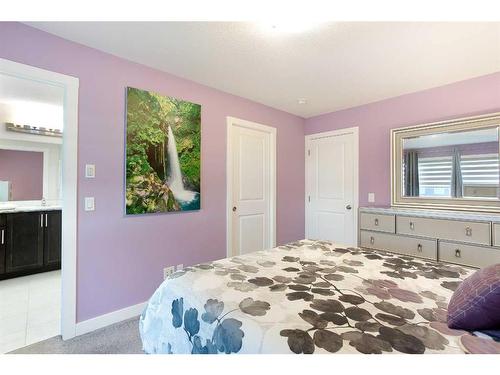 8 Corner Meadows Gate Ne, Calgary, AB - Indoor Photo Showing Bedroom