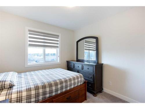 8 Corner Meadows Gate Ne, Calgary, AB - Indoor Photo Showing Bedroom