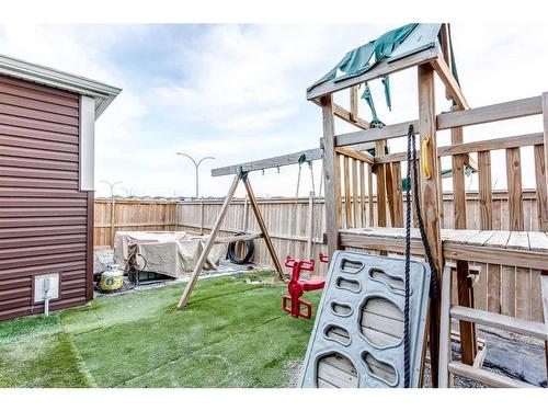 8 Corner Meadows Gate Ne, Calgary, AB - Outdoor