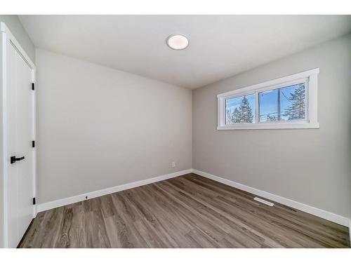 63 Fenton Road Se, Calgary, AB - Indoor Photo Showing Other Room