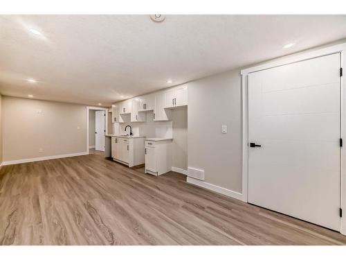 63 Fenton Road Se, Calgary, AB - Indoor Photo Showing Kitchen