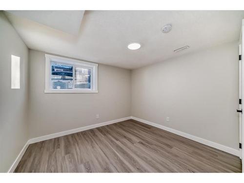 63 Fenton Road Se, Calgary, AB - Indoor Photo Showing Other Room