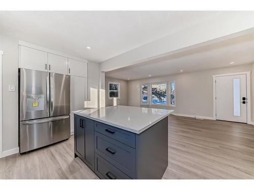 63 Fenton Road Se, Calgary, AB - Indoor Photo Showing Kitchen