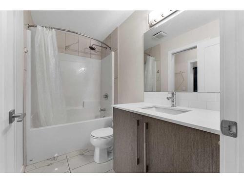 1123-76 Cornerstone Passage Ne, Calgary, AB - Indoor Photo Showing Bathroom