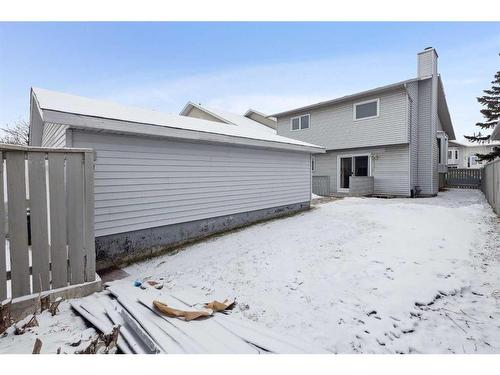 51 Sandstone Rise Nw, Calgary, AB - Outdoor With Exterior