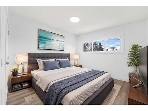 10816 Sacramento Drive Sw, Calgary, AB - Indoor Photo Showing Bedroom