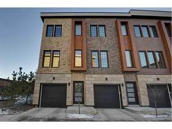 126-81 Greenbriar Place NW Calgary, AB T3B 6J1