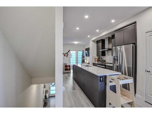 126-81 Greenbriar Place Nw, Calgary, AB - Indoor Photo Showing Kitchen