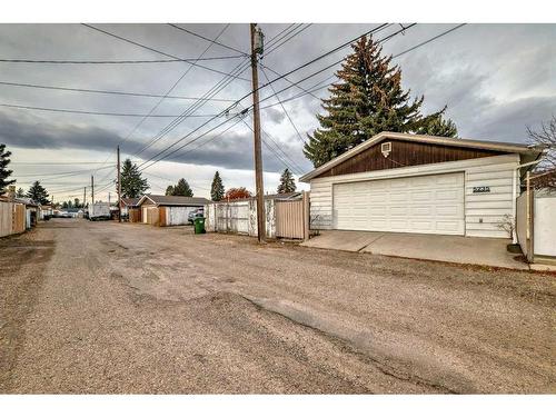 5235 Marlborough Drive Ne, Calgary, AB - Outdoor