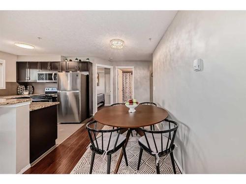 313-6315 Ranchview Drive Nw, Calgary, AB - Indoor Photo Showing Kitchen