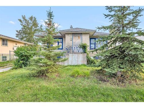 4405 17 Avenue Se, Calgary, AB - Outdoor