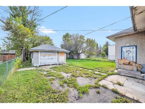 4405 17 Avenue Se, Calgary, AB - Outdoor