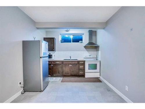 54 Redstone Mews Ne, Calgary, AB - Indoor Photo Showing Kitchen